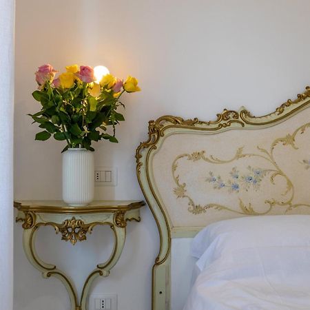 B&B Oasi Finale Ligure Bagian luar foto