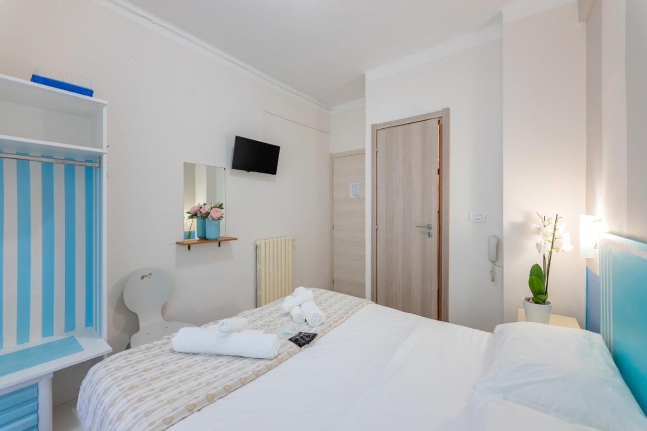 B&B Oasi Finale Ligure Bagian luar foto
