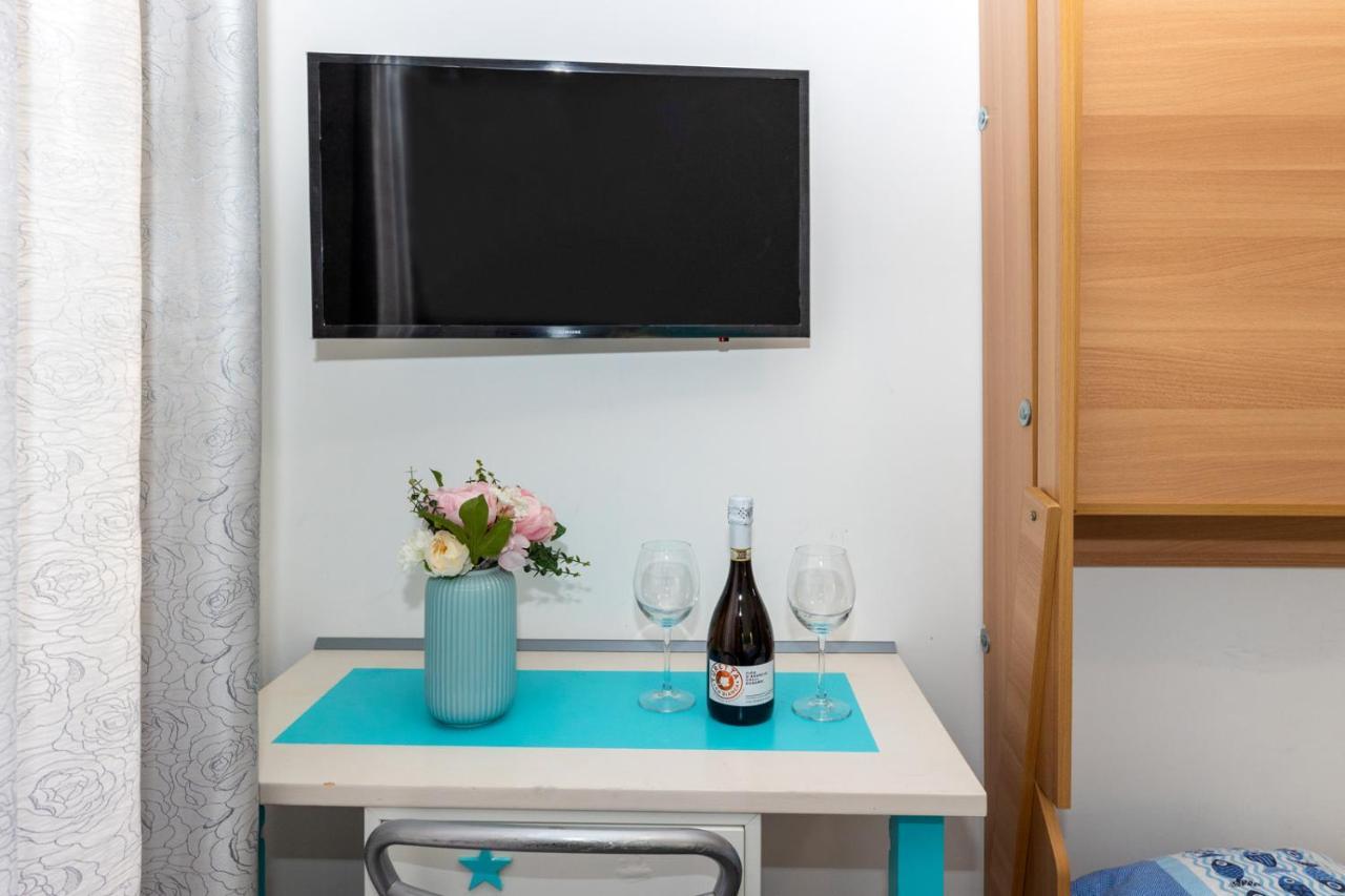 B&B Oasi Finale Ligure Bagian luar foto