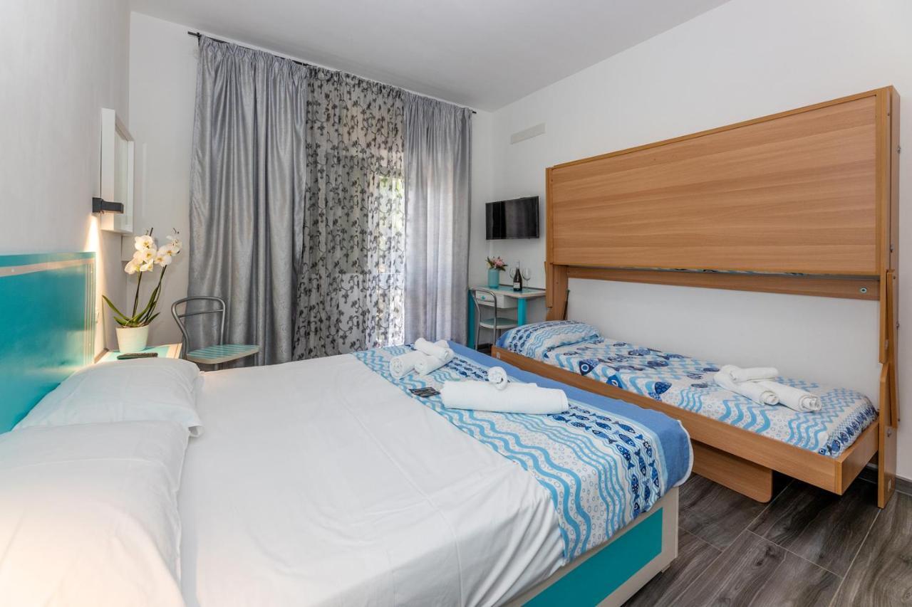 B&B Oasi Finale Ligure Bagian luar foto