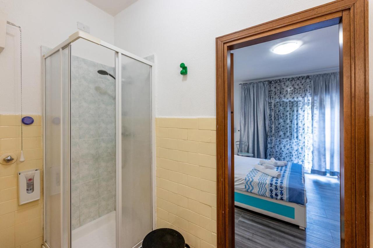 B&B Oasi Finale Ligure Bagian luar foto
