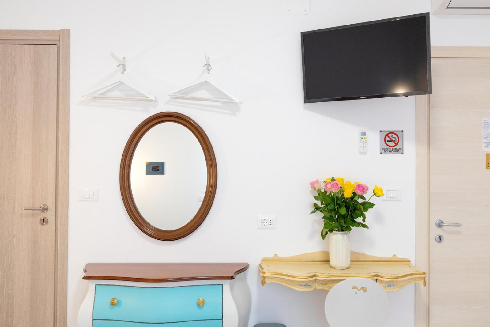 B&B Oasi Finale Ligure Bagian luar foto