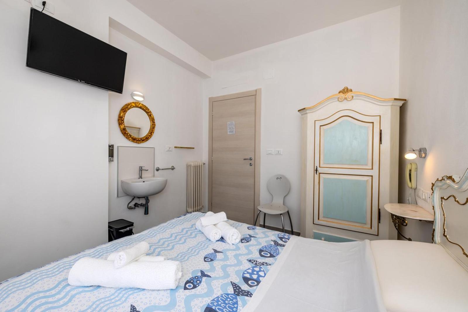 B&B Oasi Finale Ligure Bagian luar foto